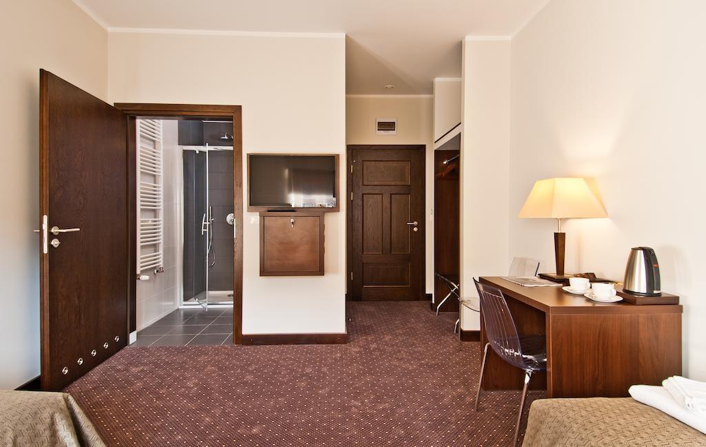 B&B Wieniawa Parking I Sniadanie W Cenie! Breakfast And Parking Included! Leszno  Extérieur photo