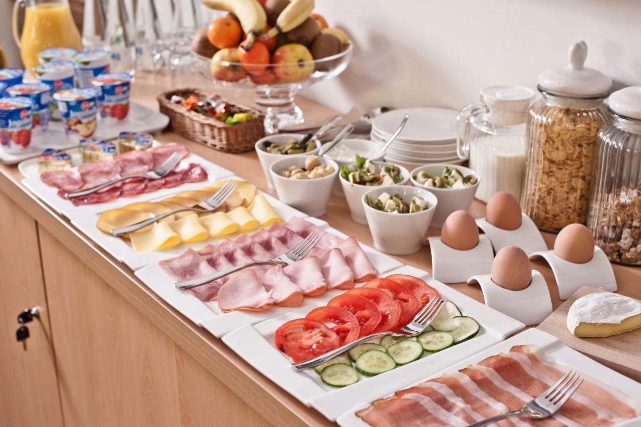 B&B Wieniawa Parking I Sniadanie W Cenie! Breakfast And Parking Included! Leszno  Extérieur photo